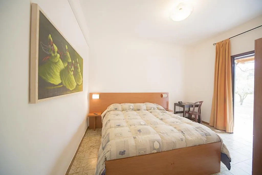 سانتا ماريا لا بالما B&B Bonsai 5*, سانتا ماريا لا بالما إيطاليا